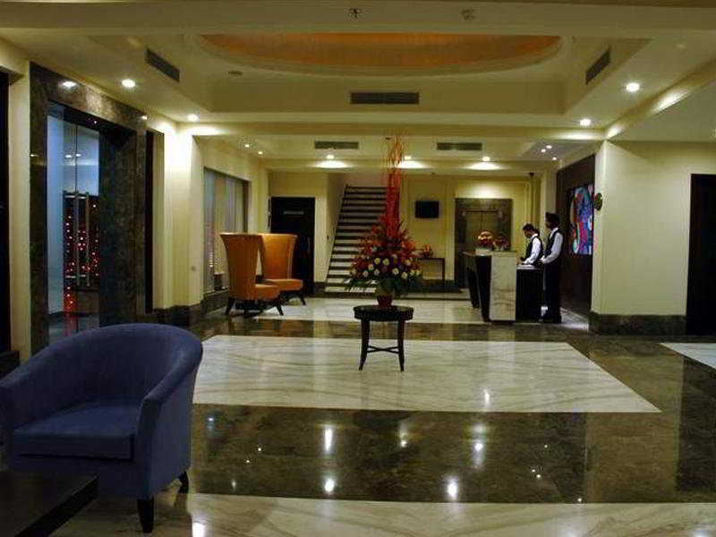 City Heart Sarovar Portico Ludhiana Exteriör bild